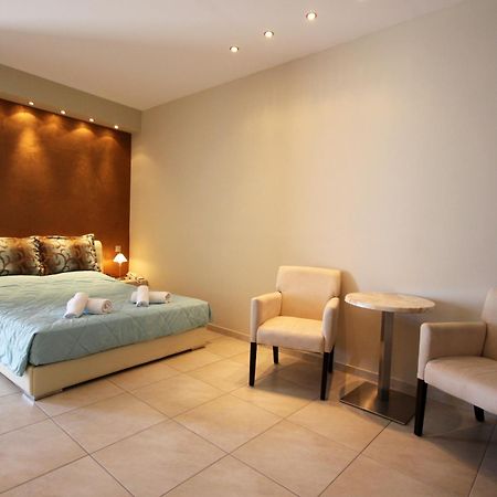 Hotel Nautilus Dome Fira  Zimmer foto